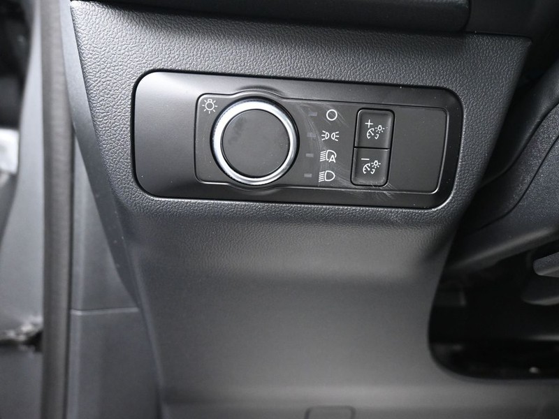 Ford Escape Vehicle Full-screen Gallery Image 14