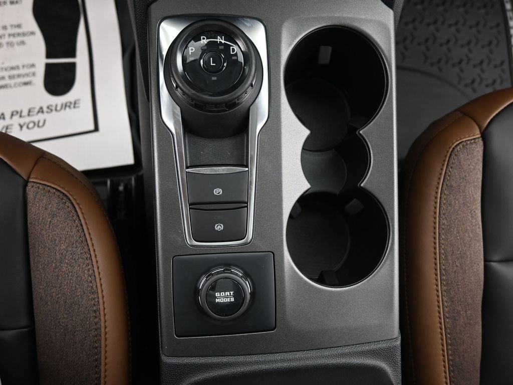 Ford Bronco Sport Vehicle Full-screen Gallery Image 14