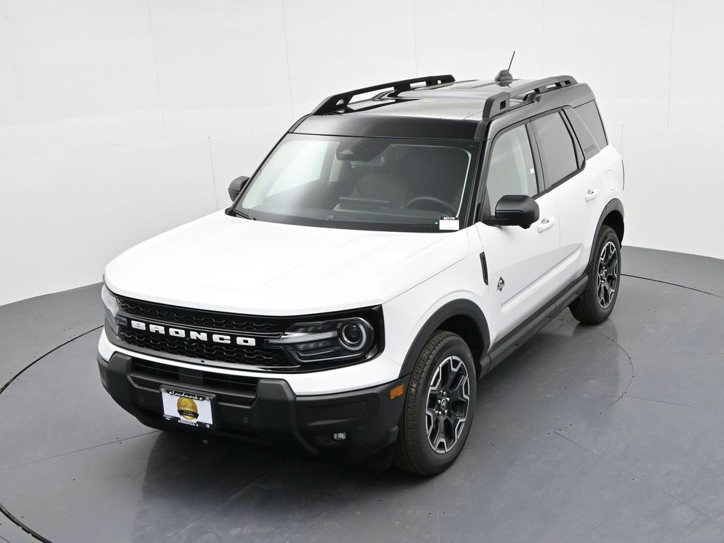 Ford Bronco Sport Vehicle Full-screen Gallery Image 20