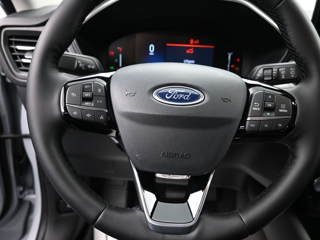 Ford Escape Vehicle Full-screen Gallery Image 14