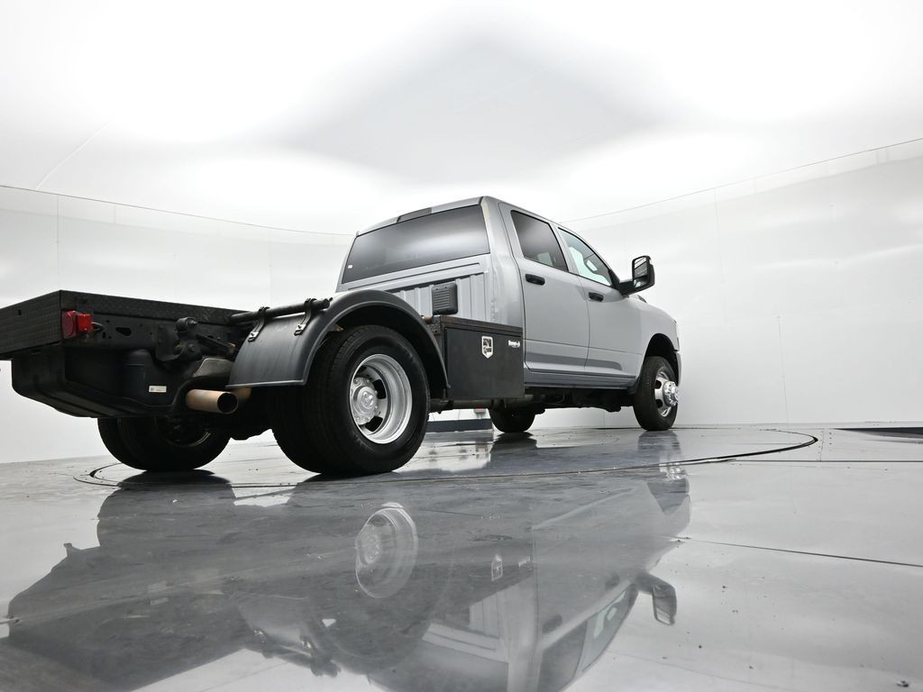 Ram 3500 Chassis Cab Vehicle Full-screen Gallery Image 22
