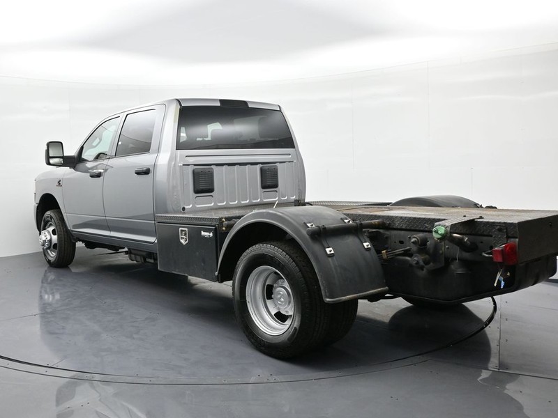 Ram 3500 Chassis Cab Vehicle Full-screen Gallery Image 8