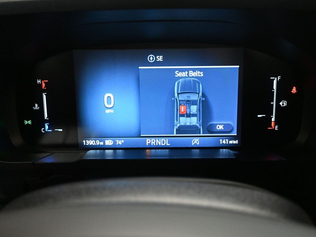 Ford Maverick Vehicle Full-screen Gallery Image 10