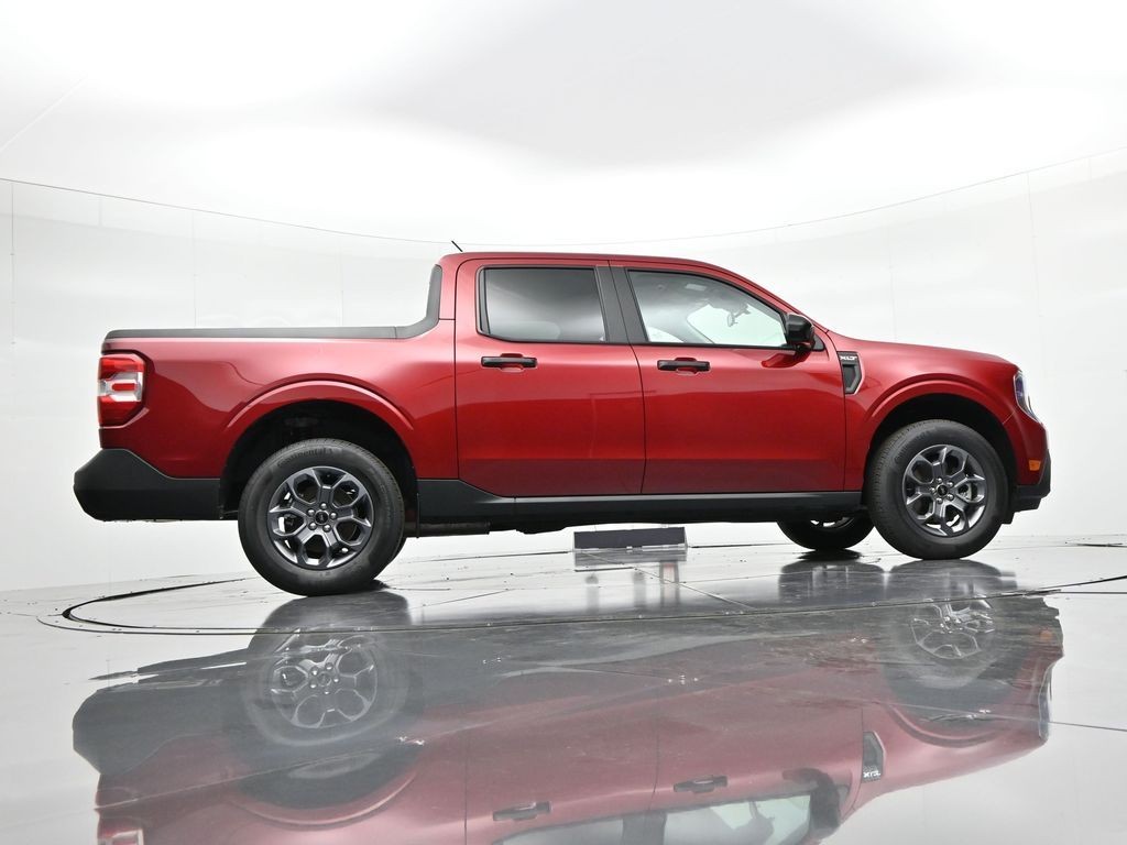 Ford Maverick Vehicle Full-screen Gallery Image 32