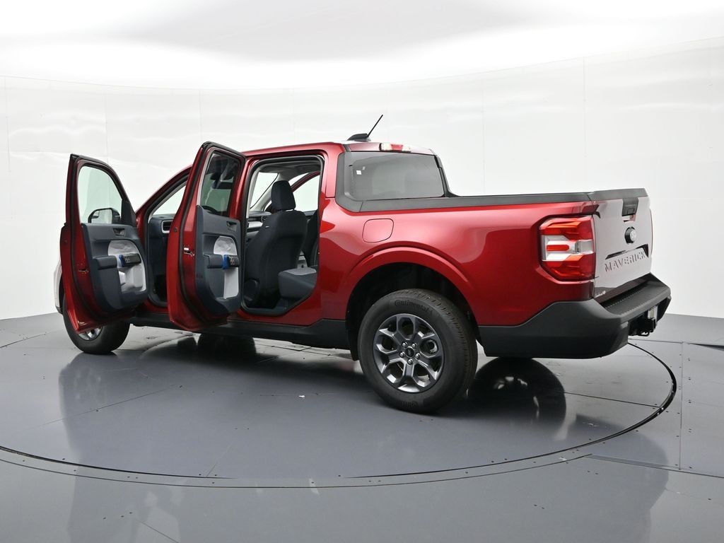 Ford Maverick Vehicle Full-screen Gallery Image 34