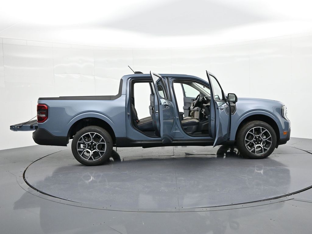 Ford Maverick Vehicle Full-screen Gallery Image 30