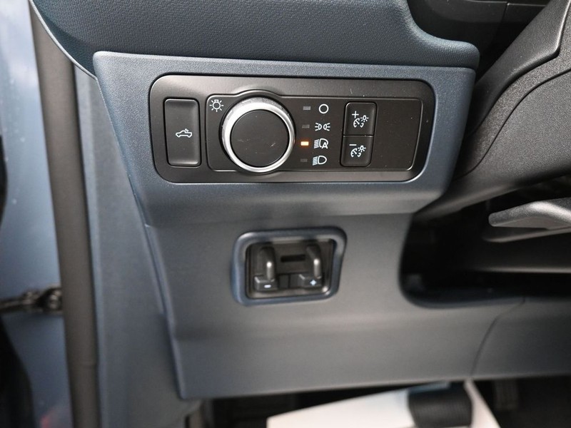 Ford Maverick Vehicle Full-screen Gallery Image 18