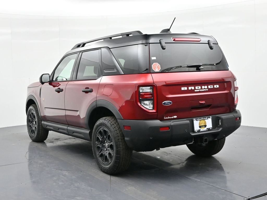 Ford Bronco Sport Vehicle Full-screen Gallery Image 8