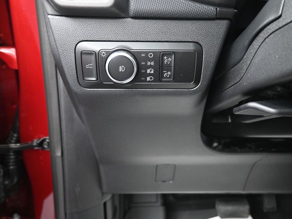 Ford Bronco Sport Vehicle Full-screen Gallery Image 11