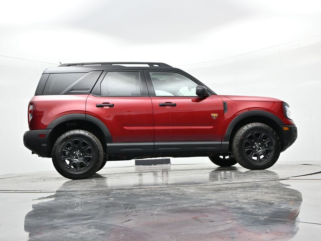 Ford Bronco Sport Vehicle Full-screen Gallery Image 25