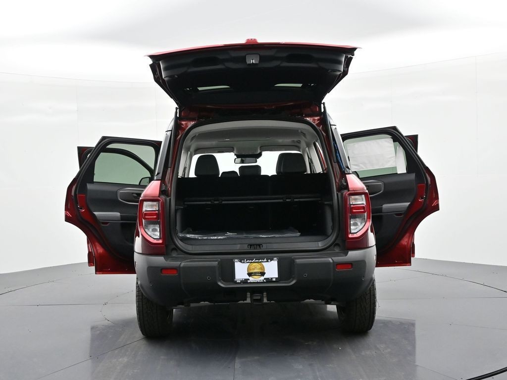 Ford Bronco Sport Vehicle Full-screen Gallery Image 29