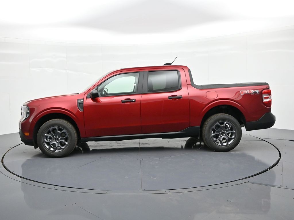 Ford Maverick Vehicle Full-screen Gallery Image 9