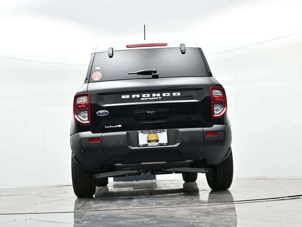 Ford Bronco Sport Vehicle Full-screen Gallery Image 25