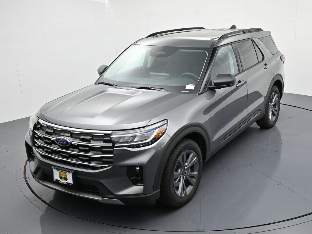 Ford Explorer Vehicle Full-screen Gallery Image 20