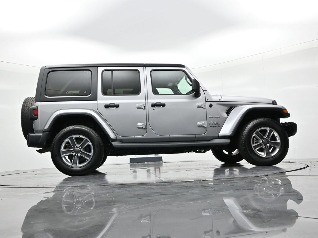 Jeep Wrangler Unlimited Vehicle Full-screen Gallery Image 23