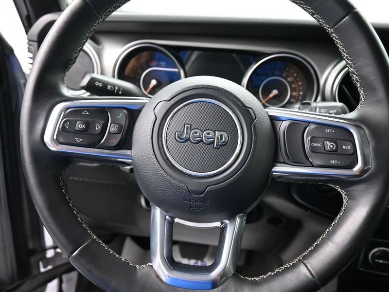 Jeep Wrangler Unlimited Vehicle Full-screen Gallery Image 13