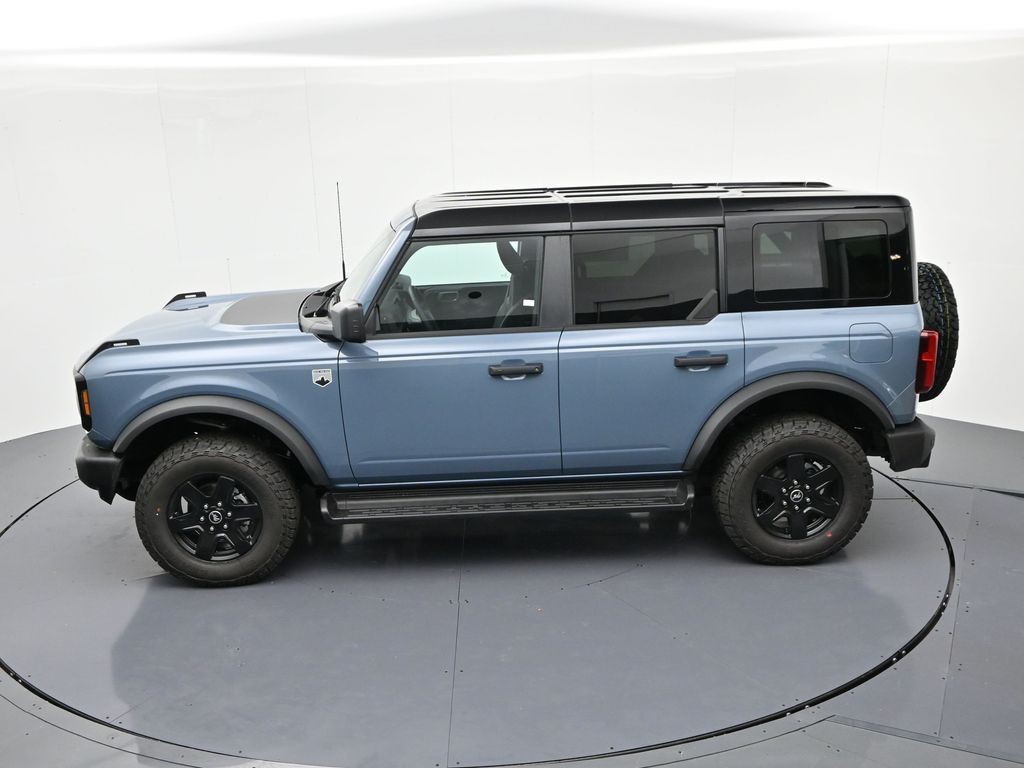 Ford Bronco Vehicle Full-screen Gallery Image 21