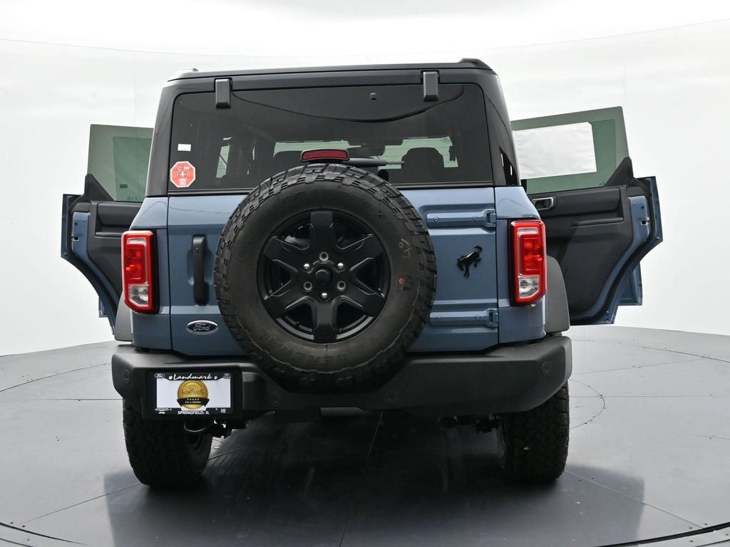 Ford Bronco Vehicle Full-screen Gallery Image 29