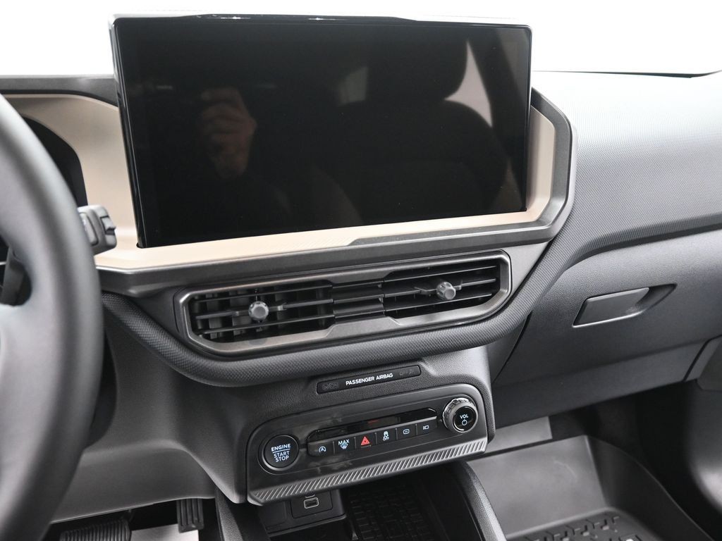 Ford Bronco Sport Vehicle Full-screen Gallery Image 16