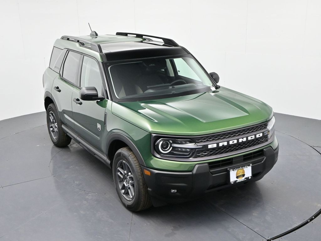 Ford Bronco Sport Vehicle Full-screen Gallery Image 19