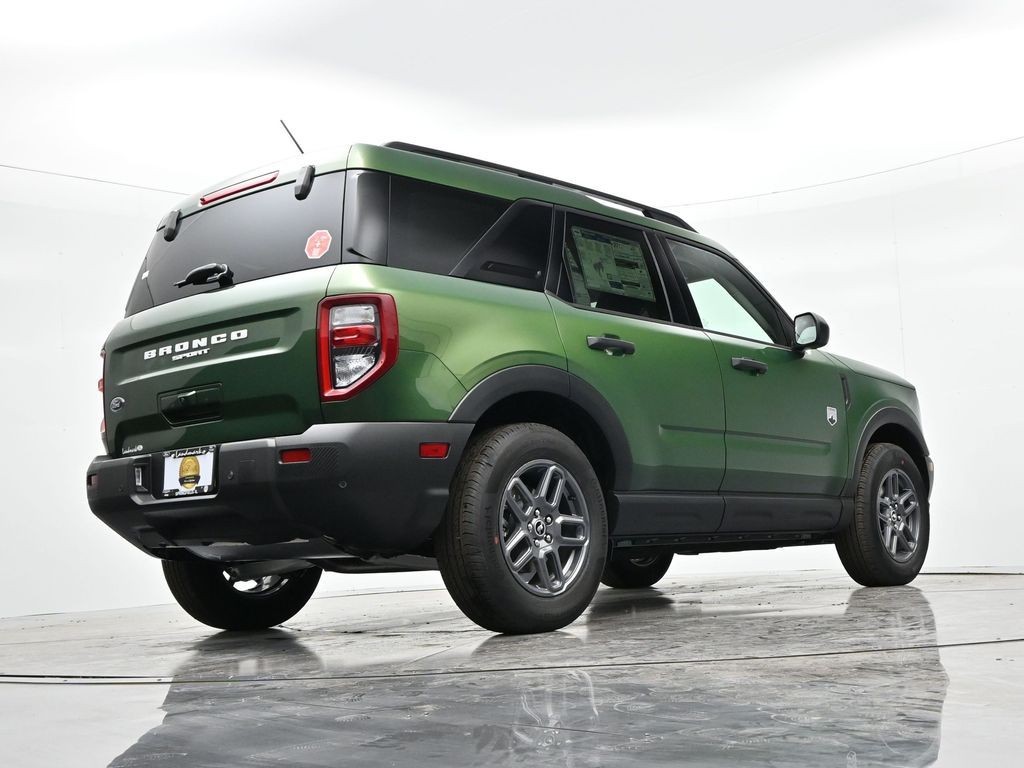 Ford Bronco Sport Vehicle Full-screen Gallery Image 25