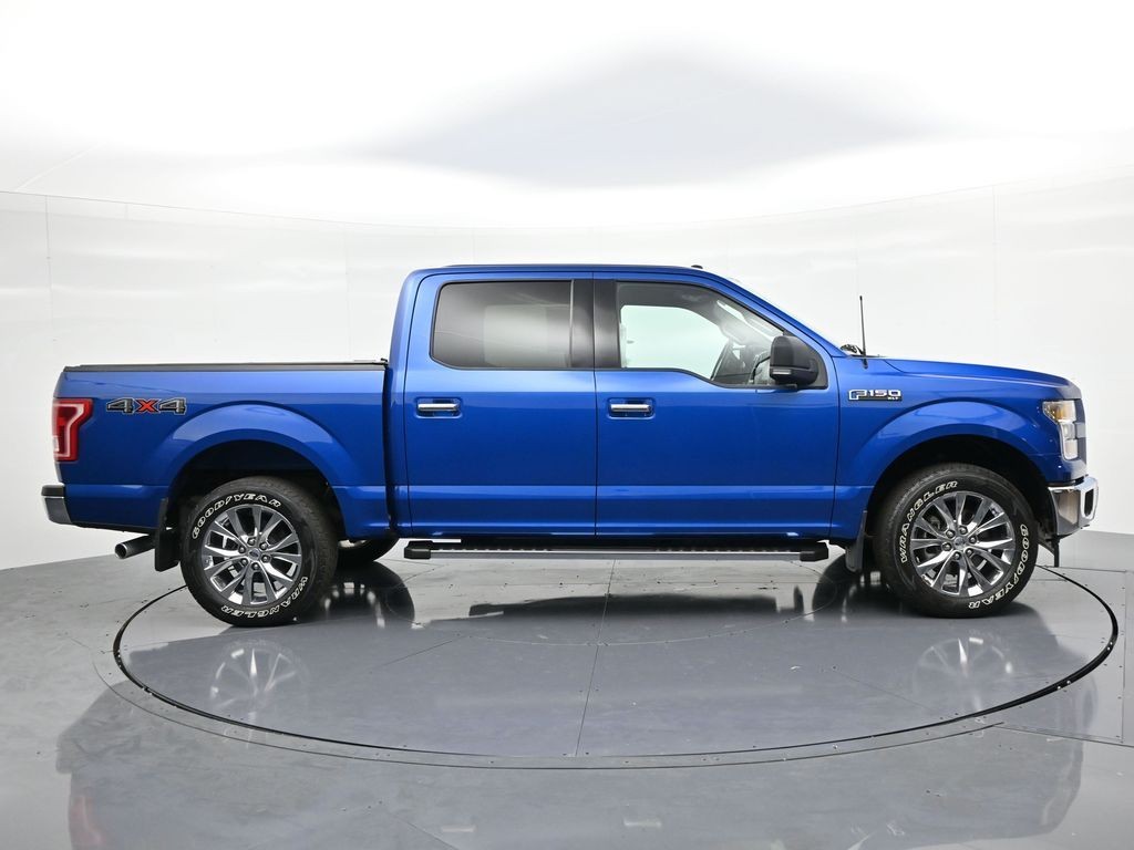 Ford F-150 Vehicle Full-screen Gallery Image 5