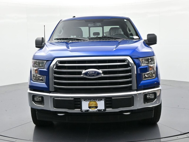 Ford F-150 Vehicle Full-screen Gallery Image 3