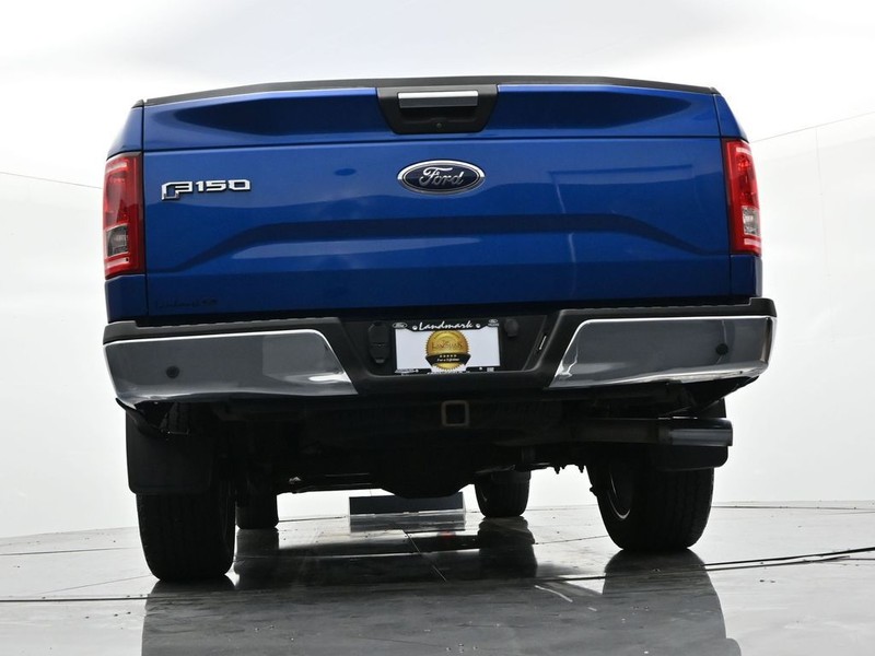 Ford F-150 Vehicle Full-screen Gallery Image 22