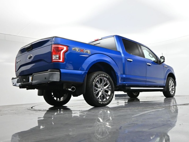 Ford F-150 Vehicle Full-screen Gallery Image 23