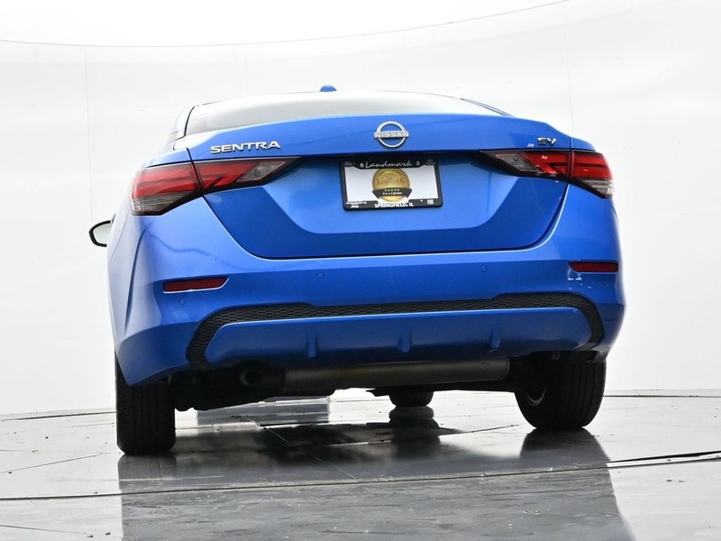 Nissan Sentra Vehicle Full-screen Gallery Image 21