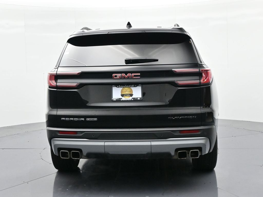 GMC Acadia Vehicle Full-screen Gallery Image 9