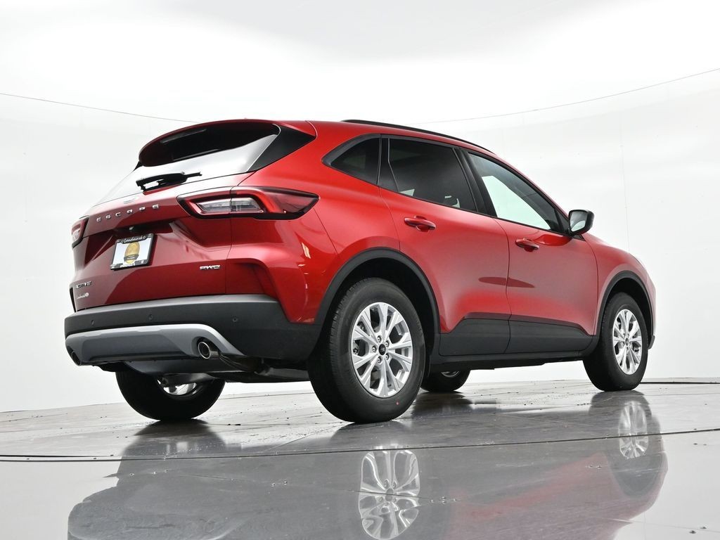 Ford Escape Vehicle Full-screen Gallery Image 25