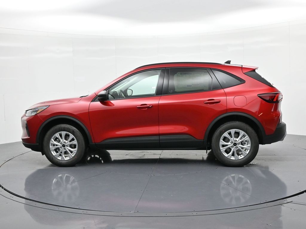 Ford Escape Vehicle Full-screen Gallery Image 9