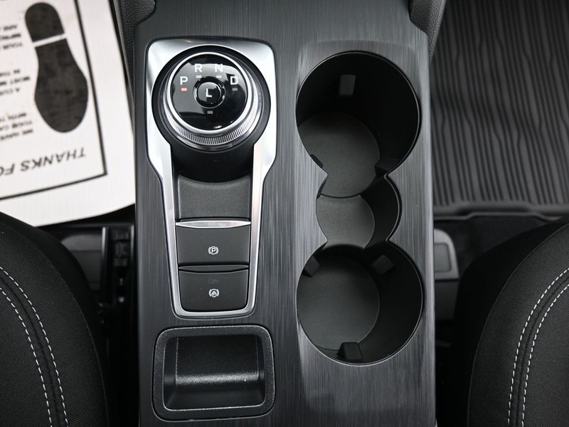 Ford Escape Vehicle Full-screen Gallery Image 14