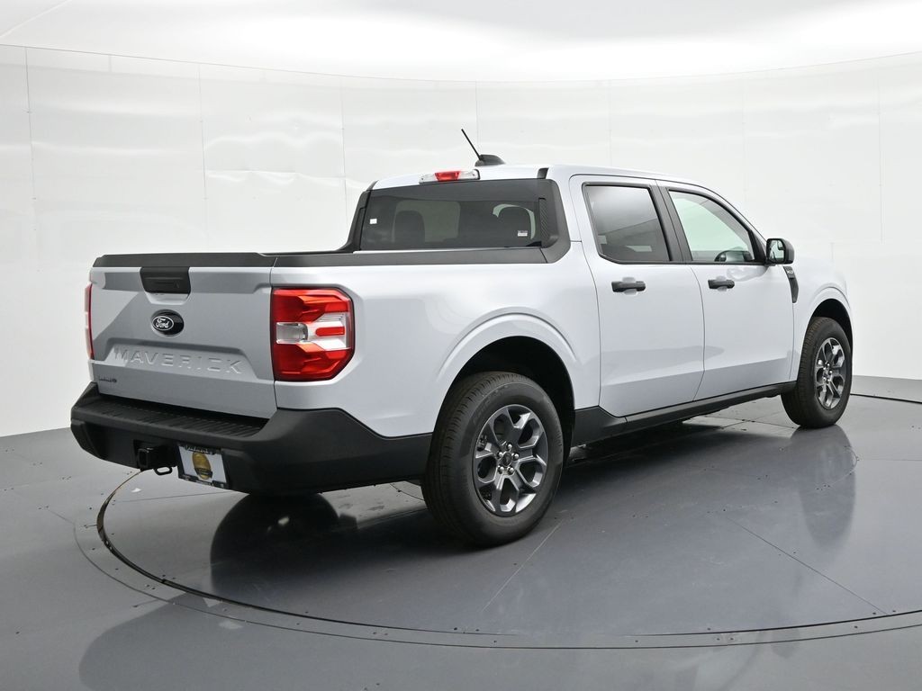 Ford Maverick Vehicle Full-screen Gallery Image 6