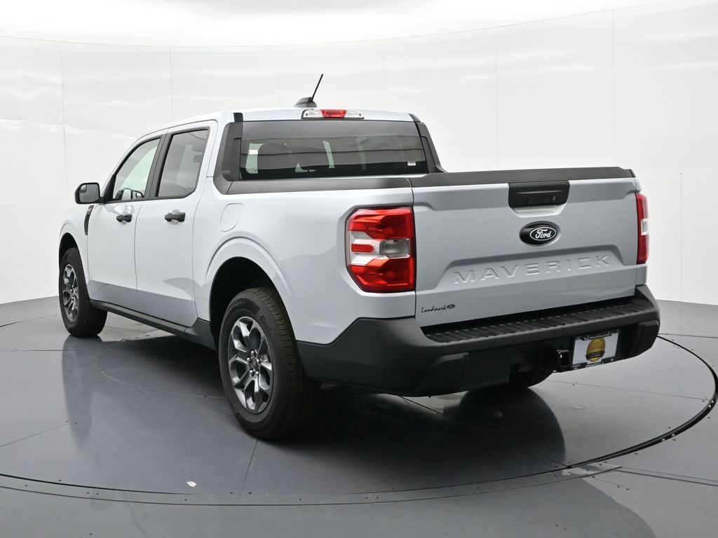 Ford Maverick Vehicle Full-screen Gallery Image 8