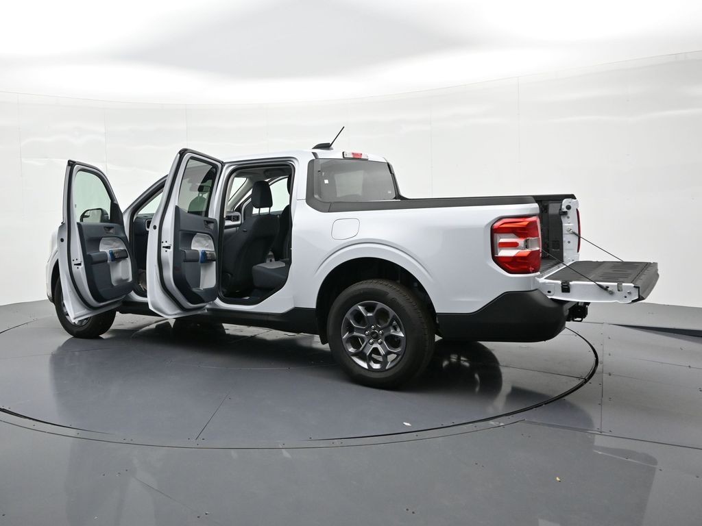 Ford Maverick Vehicle Full-screen Gallery Image 31