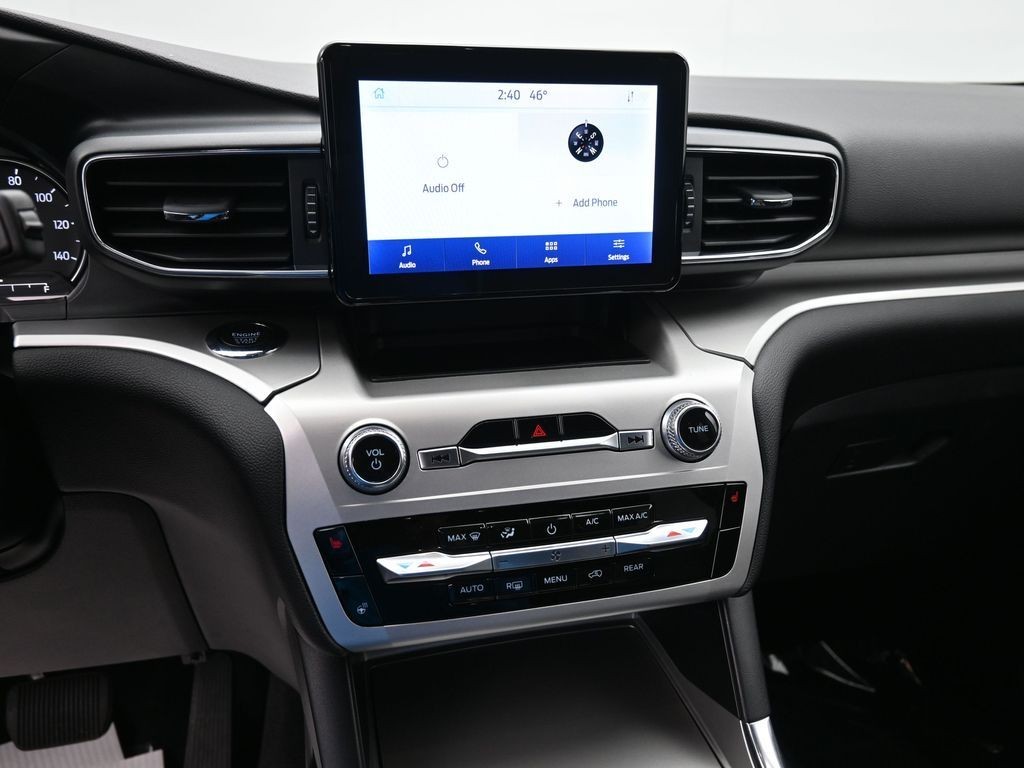 Ford Explorer Vehicle Full-screen Gallery Image 13