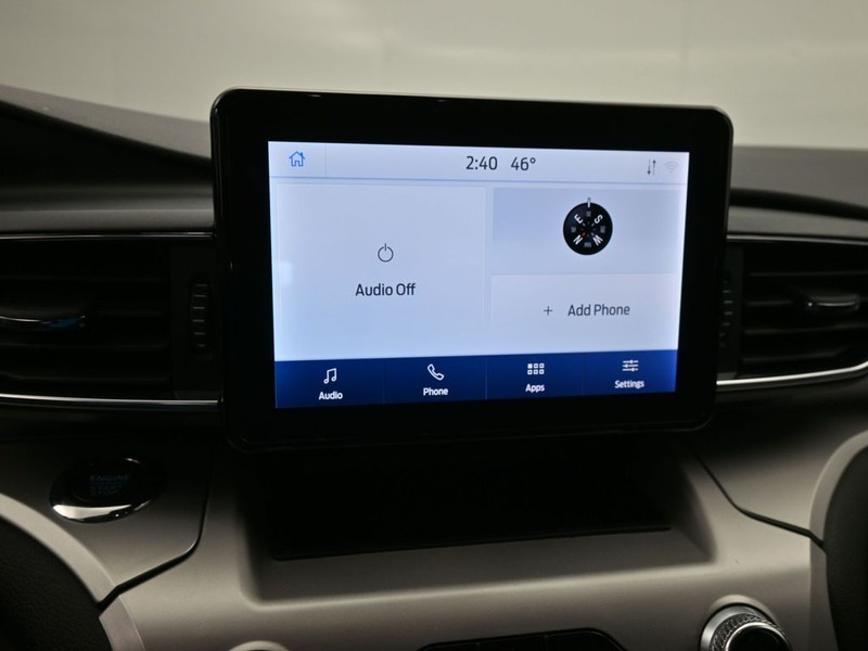 Ford Explorer Vehicle Full-screen Gallery Image 11