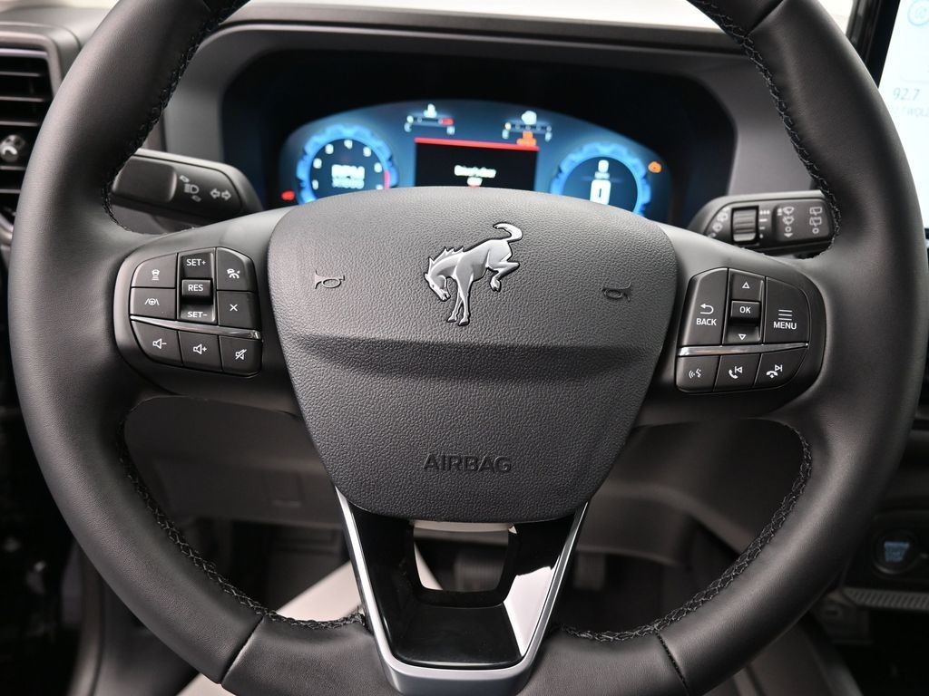 Ford Bronco Sport Vehicle Full-screen Gallery Image 15