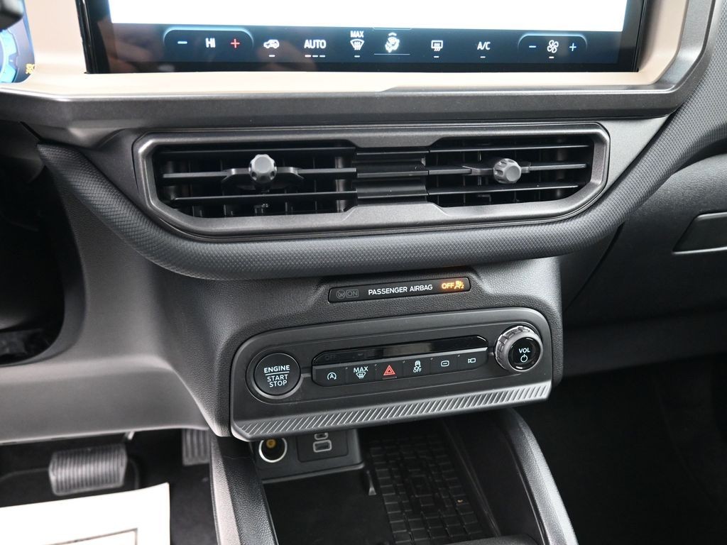 Ford Bronco Sport Vehicle Full-screen Gallery Image 12