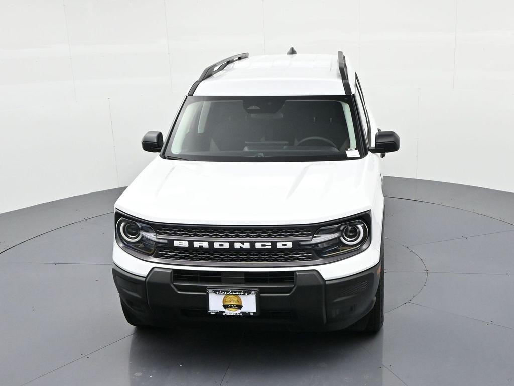 Ford Bronco Sport Vehicle Full-screen Gallery Image 18