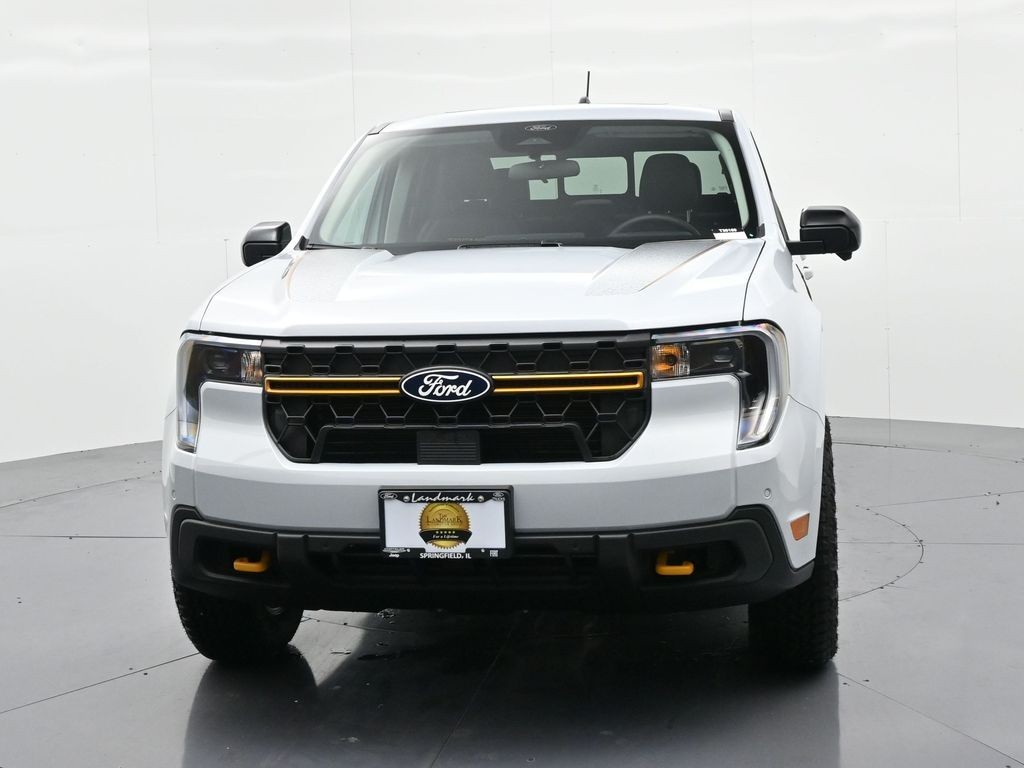 Ford Maverick Vehicle Full-screen Gallery Image 3