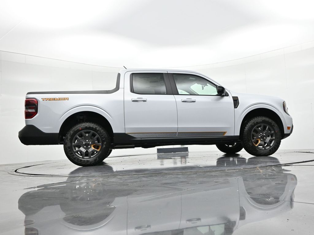 Ford Maverick Vehicle Full-screen Gallery Image 25