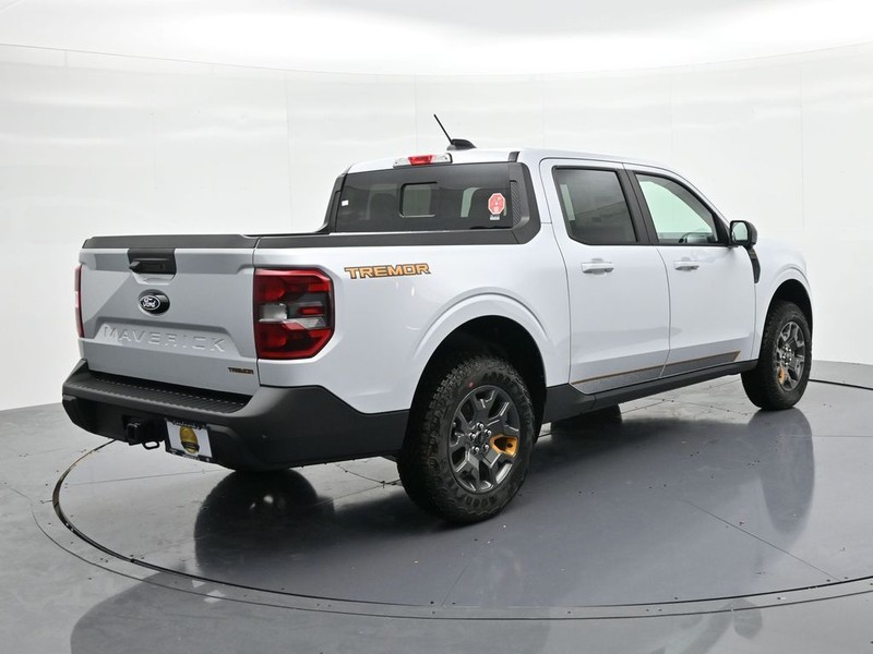 Ford Maverick Vehicle Full-screen Gallery Image 6