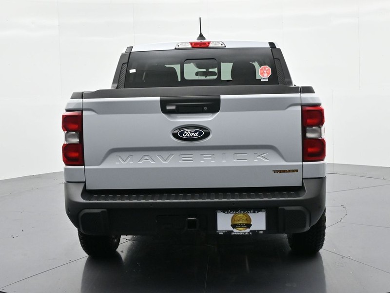 Ford Maverick Vehicle Full-screen Gallery Image 7