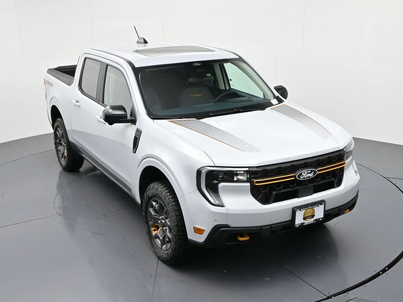 Ford Maverick Vehicle Full-screen Gallery Image 18