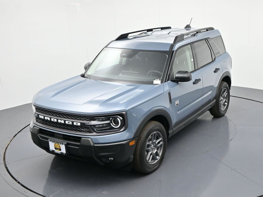 Ford Bronco Sport Vehicle Full-screen Gallery Image 18