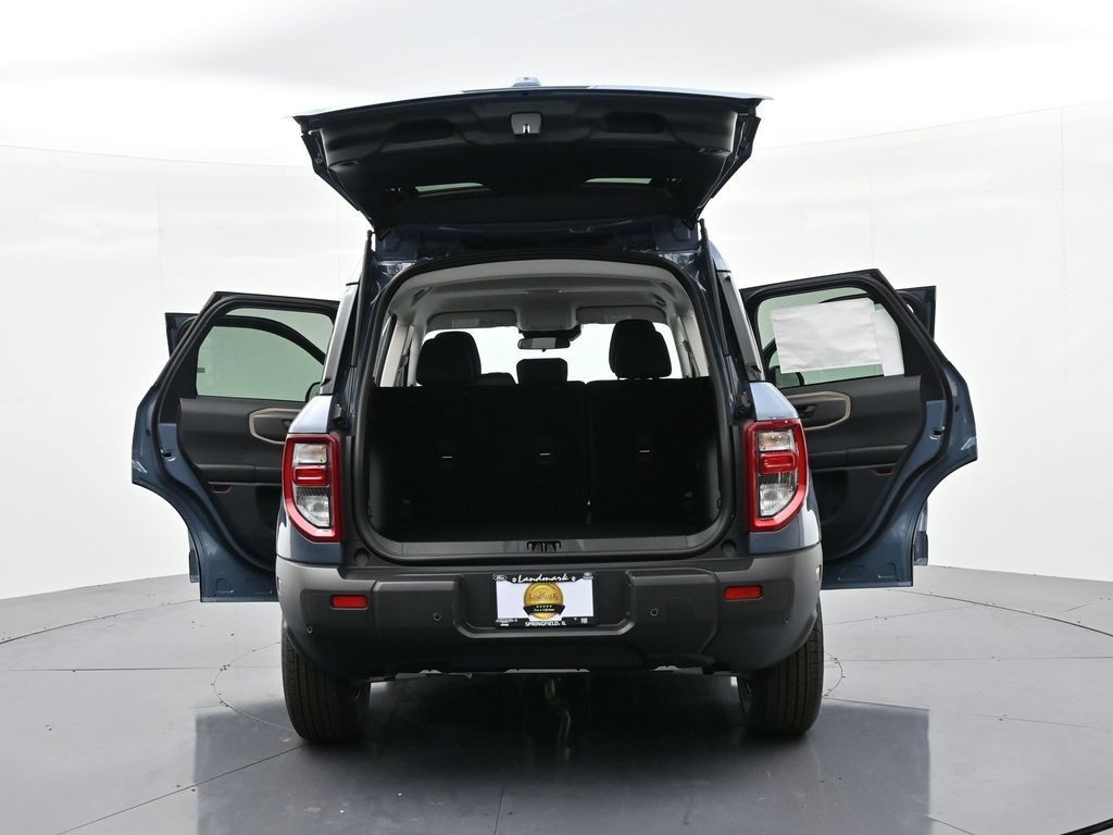 Ford Bronco Sport Vehicle Full-screen Gallery Image 27