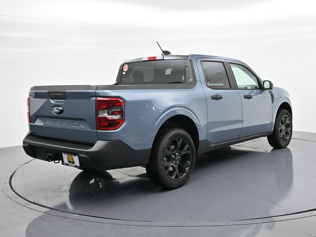 Ford Maverick Vehicle Full-screen Gallery Image 6